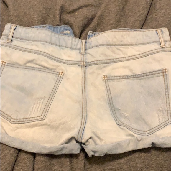 Forever 21 high rise shorts - Picture 2 of 2